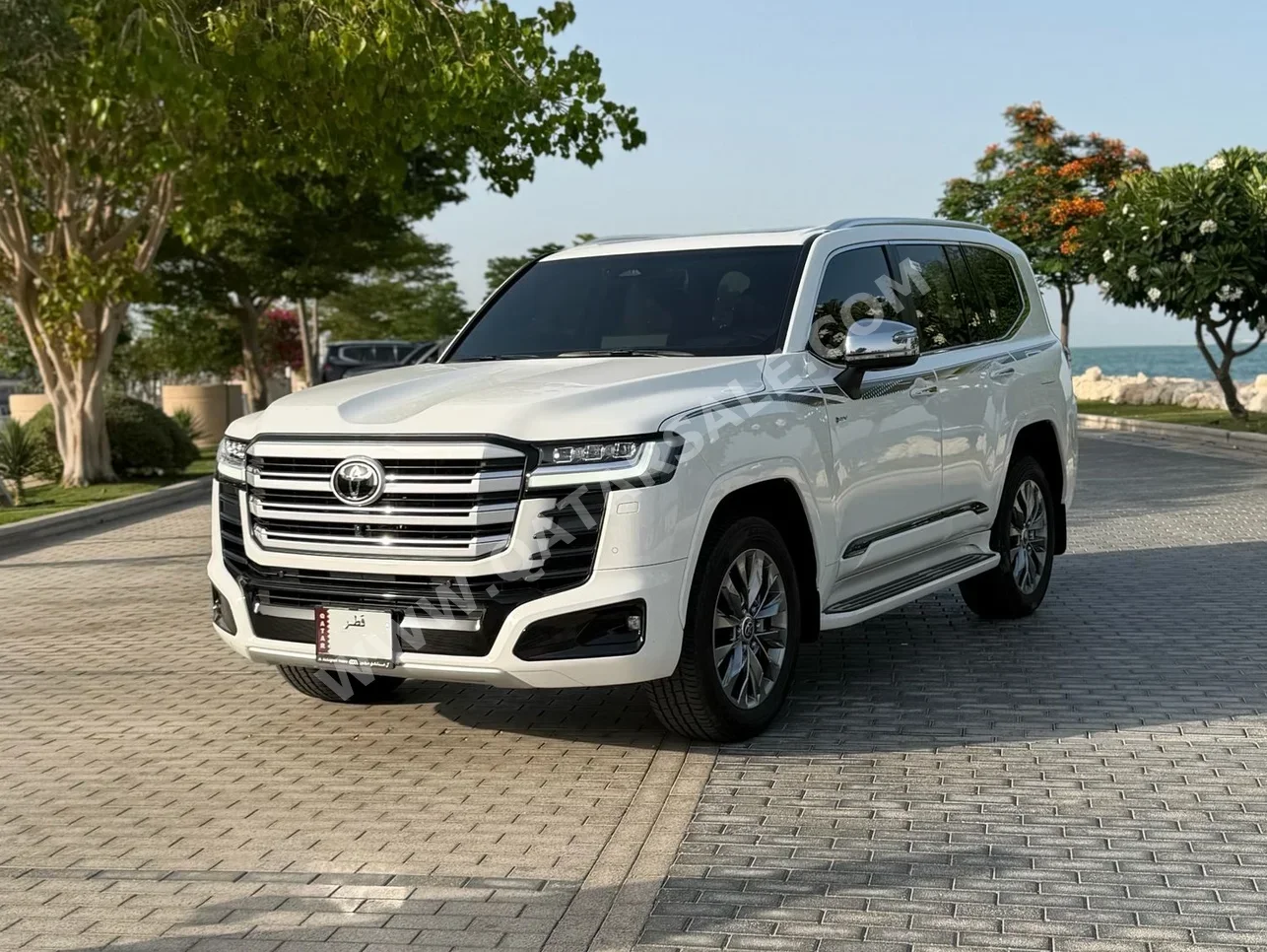 Toyota Land Cruiser VXR 2025 Automatic 5,800 Km 6 Cylinder Four Wheel Drive (4WD) SUV White With Warranty