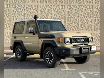 Toyota  Land Cruiser  LX  2024  Automatic  35,000 Km  6 Cylinder  Four Wheel Drive (4WD)  SUV  Beige  With Warranty