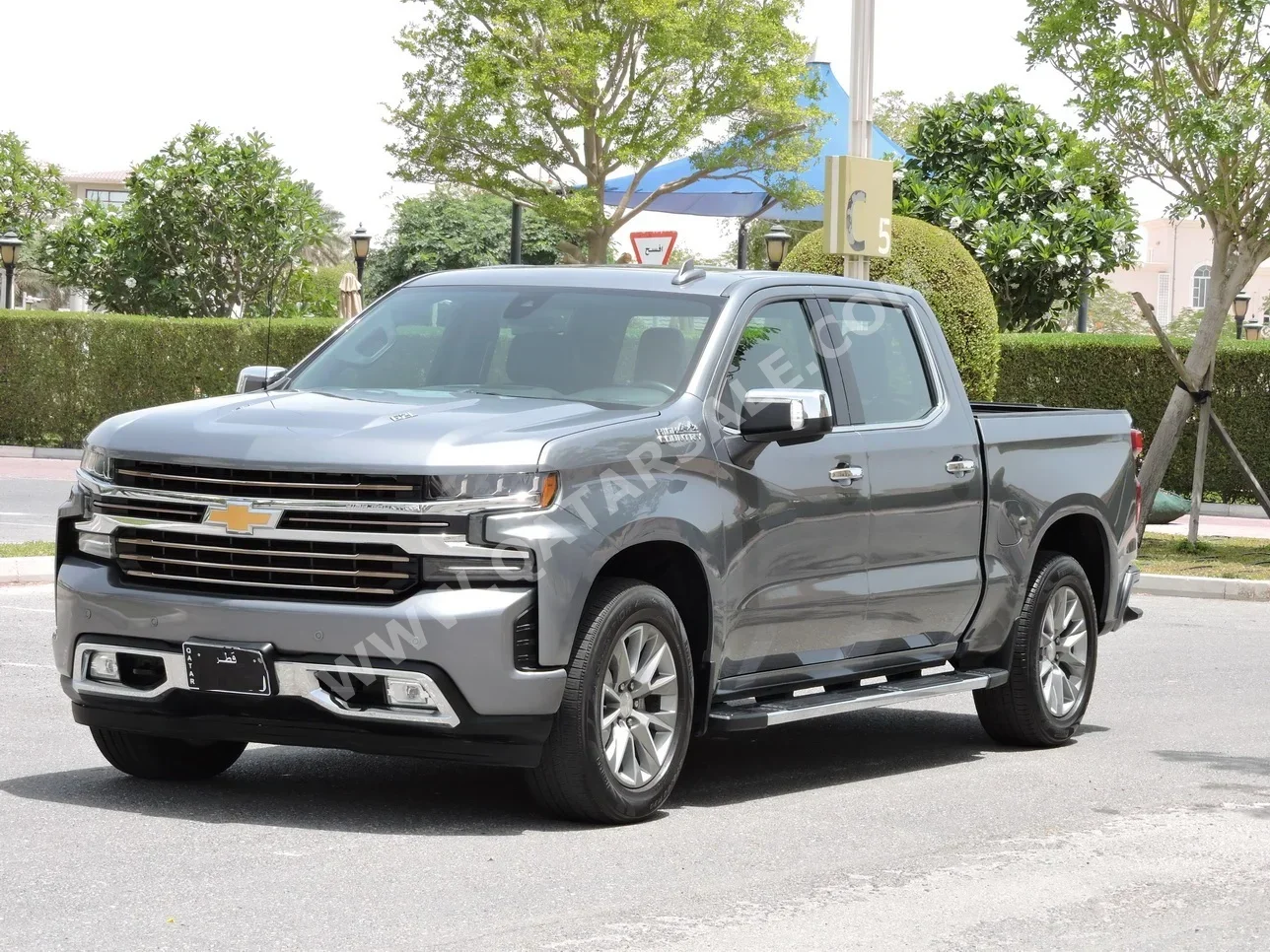 Chevrolet Silverado High Country 2019 Automatic 115,000 Km 8 Cylinder Four Wheel Drive (4WD) Pick Up Gray