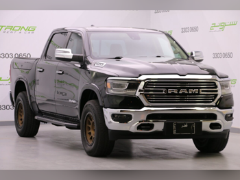 Dodge  Ram  1500 Laramie  2019  Automatic  138,000 Km  8 Cylinder  Four Wheel Drive (4WD)  Pick Up  Black