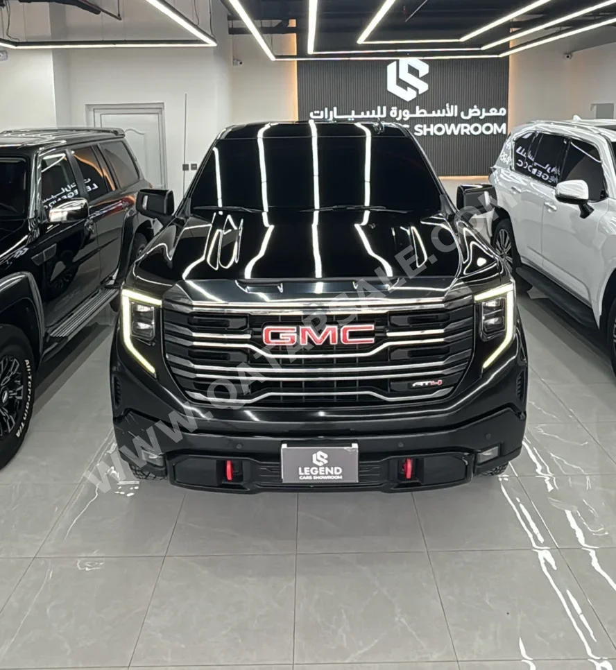 GMC  Sierra  AT4  2023  Automatic  82,000 Km  8 Cylinder  Four Wheel Drive (4WD)  Pick Up  Black  With Warranty