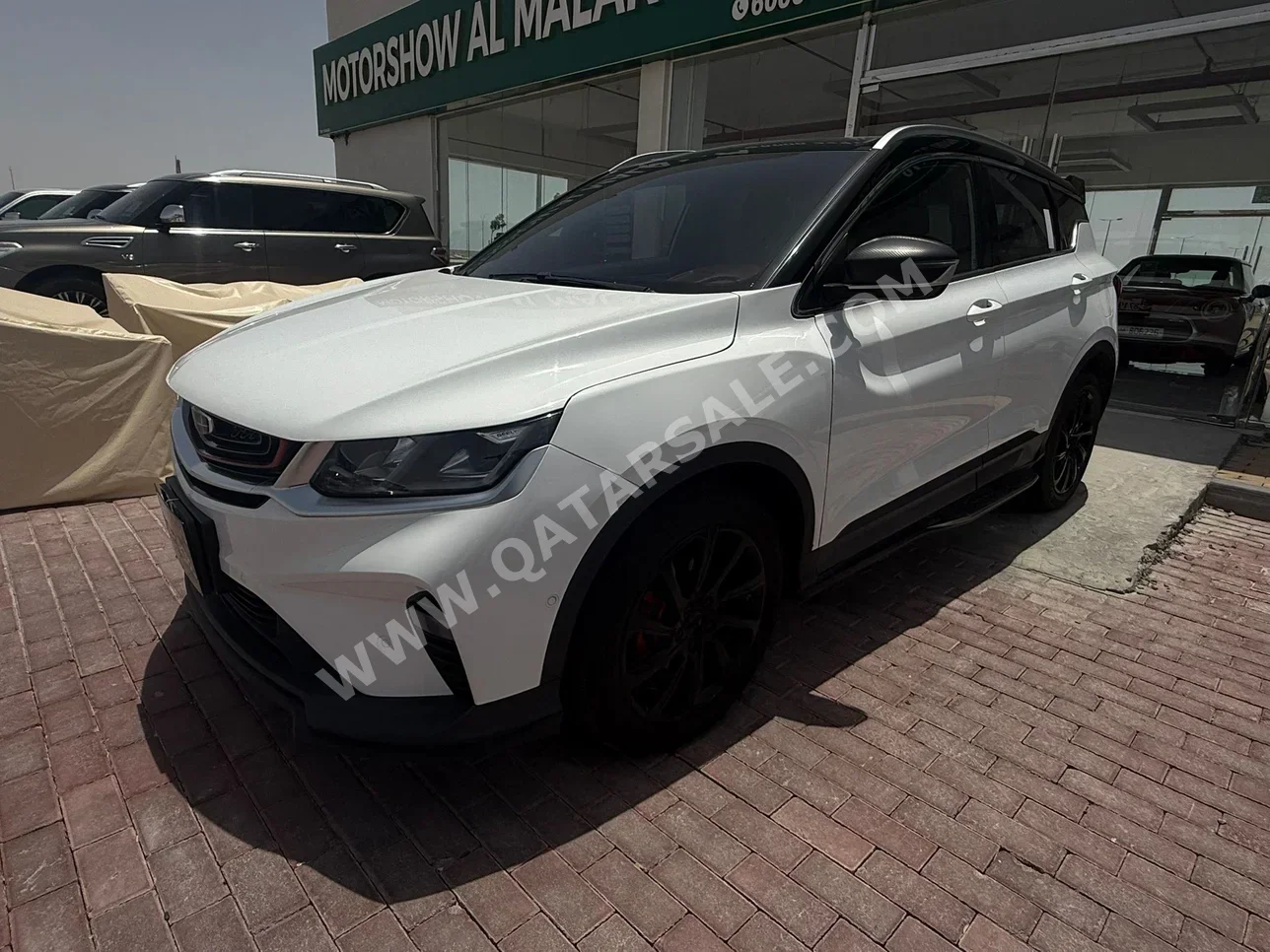 جيلي كوول راي 2022 اوتوماتيك 152,000 كم 4 سلندر سحب امامي اس يو في أبيض