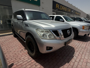 نيسان  باترول  ال اي  2011  اوتوماتيك  361,000 كم  8 سلندر  دفع رباعي  اس يو في  فضي