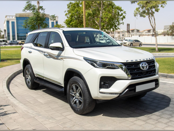 Toyota Fortuner 2022 Automatic 67,261 Km 6 Cylinder Four Wheel Drive (4WD) SUV White