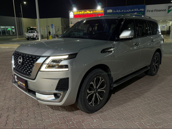 نيسان  باترول  تيتانيوم  2023  اوتوماتيك  75,000 كم  8 سلندر  دفع رباعي  اس يو في  فضي  تحت الضمان