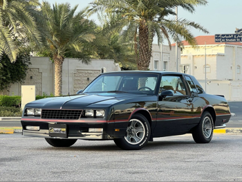Chevrolet Monte Carlo 1986 Automatic 125,000 Km 8 Cylinder Rear Wheel Drive (RWD) Classic Black
