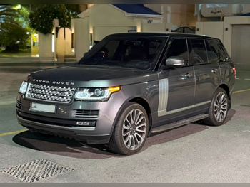 Land Rover Range Rover Vogue SE Super charged 2016 Automatic 128,000 Km 8 Cylinder Four Wheel Drive (4WD) SUV Gray — image 1