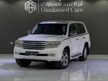 تويوتا  لاند كروزر  في اكس ار  2010  اوتوماتيك  436,000 كم  8 سلندر  دفع رباعي  اس يو في  أبيض