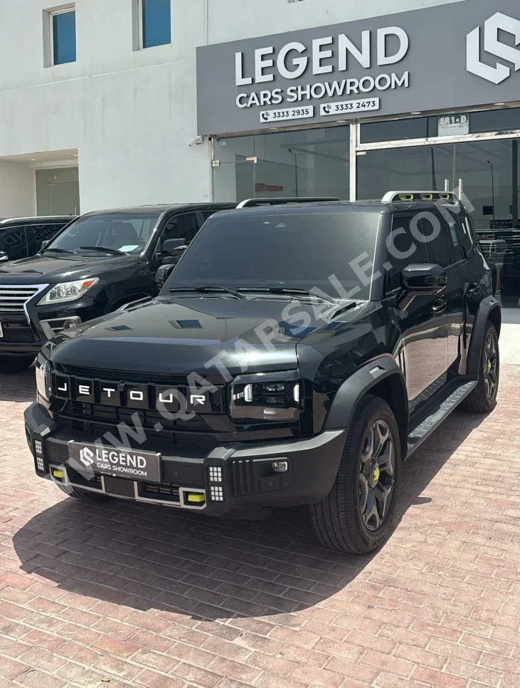 Jetour T2 Luxury Plus 2025 Automatic 18,000 Km 4 Cylinder Four Wheel Drive (4WD) SUV Black With Warranty