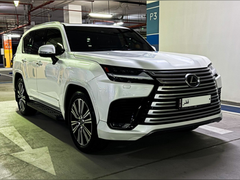 Lexus LX 600 Luxury 2023 Automatic 66,000 Km 6 Cylinder Four Wheel Drive (4WD) SUV White With Warranty