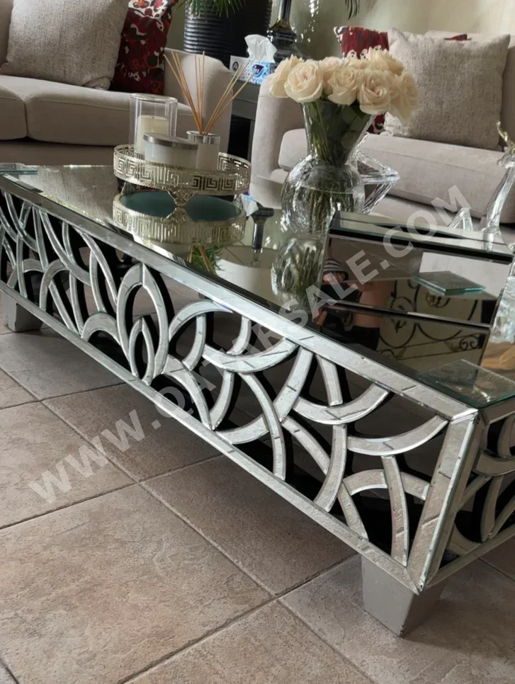 Tables & Sideboards Set of 3 Pieces