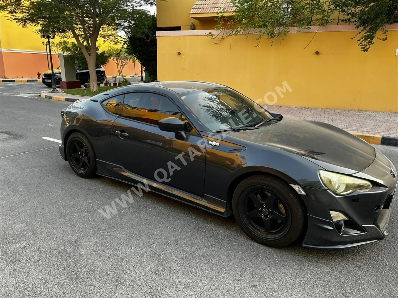 Toyota GT 86 2013 Automatic 141,000 Km 4 Cylinder Rear Wheel Drive (RWD) Coupe / Sport Gray