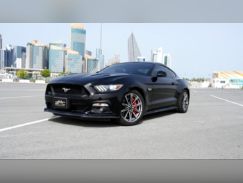 Ford  Mustang  GT Premium  2016  Automatic  124,000 Km  8 Cylinder  Rear Wheel Drive (RWD)  Coupe / Sport  Black