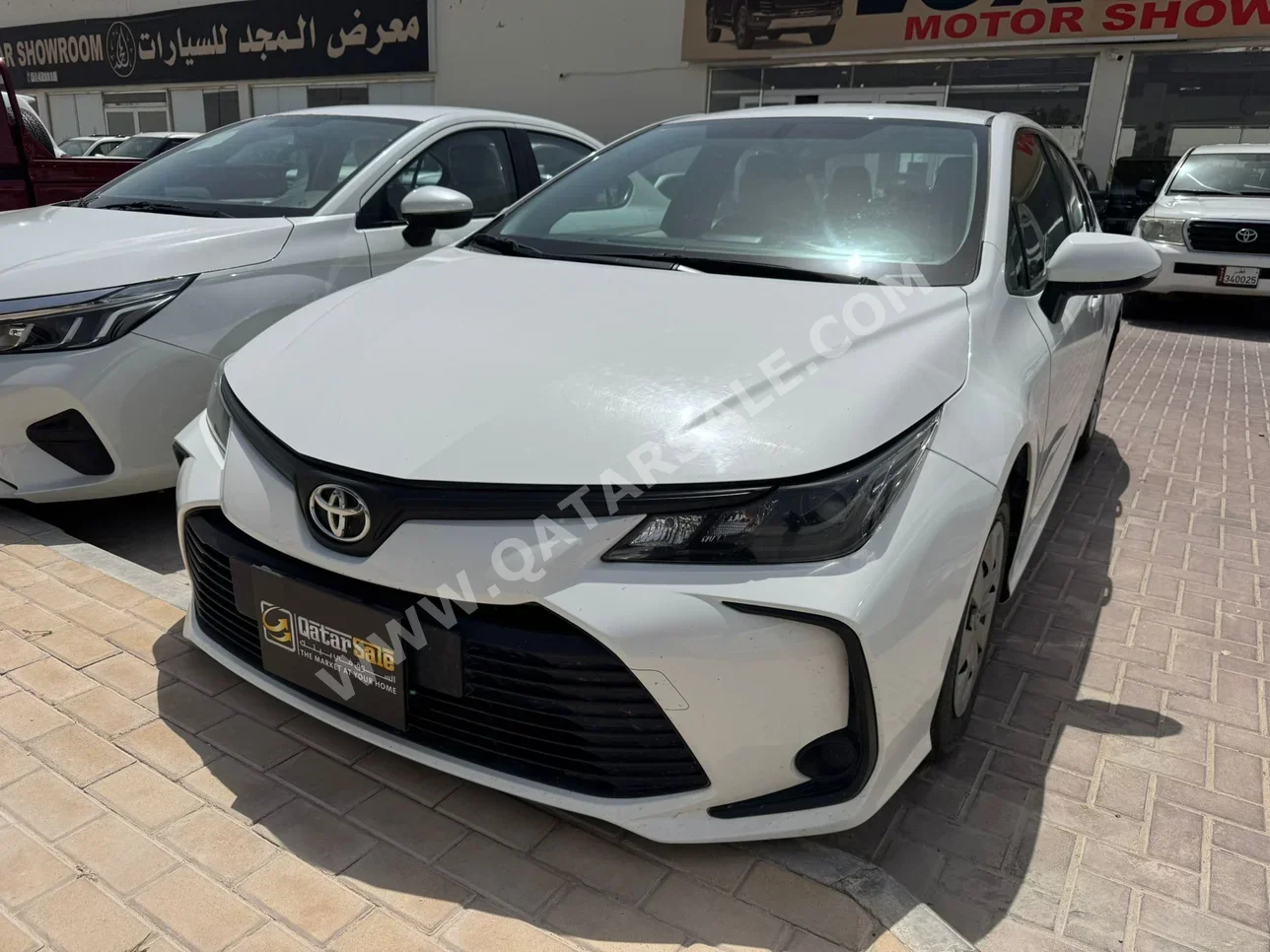 Toyota  Corolla  LE  2023  Automatic  279,000 Km  4 Cylinder  Front Wheel Drive (FWD)  Sedan  White