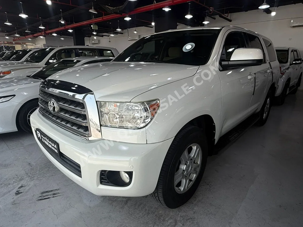 Toyota Sequoia SR5 2015 Automatic 283,000 Km 8 Cylinder Four Wheel Drive (4WD) SUV White