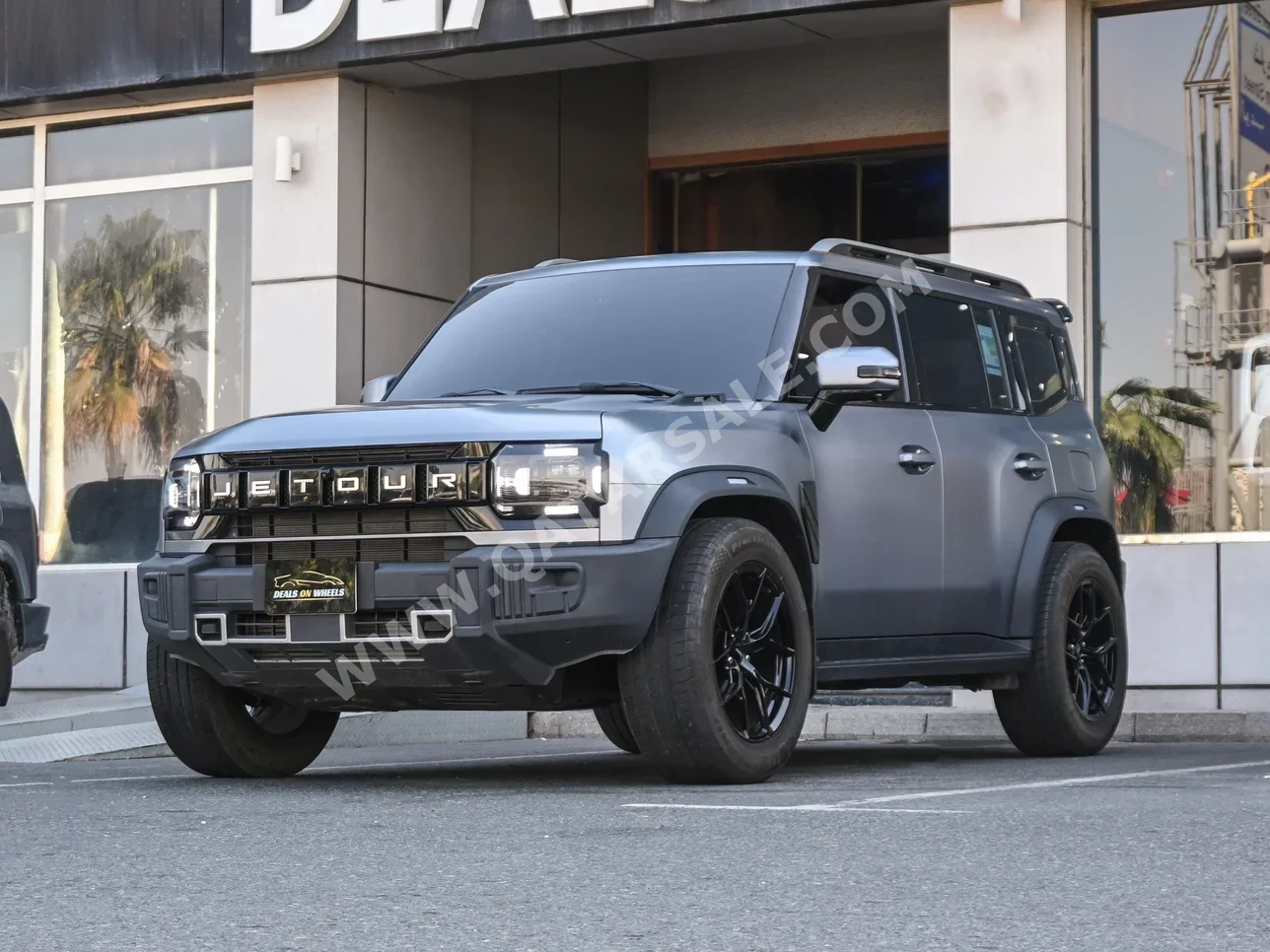 Jetour T2 Luxury 2024 Automatic 28,000 Km 4 Cylinder Four Wheel Drive (4WD) SUV Gray With Warranty