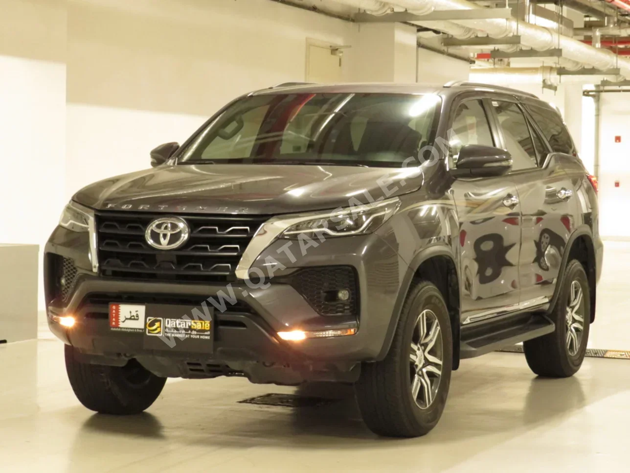 Toyota Fortuner 2022 Automatic 45,000 Km 6 Cylinder Four Wheel Drive (4WD) SUV Gray