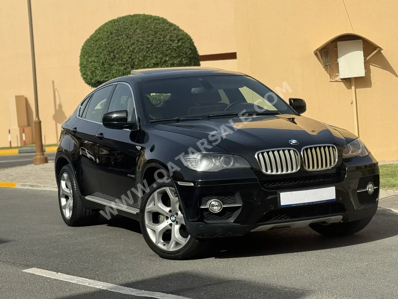 BMW  X-Series  X6 50i  2012  Automatic  80,500 Km  8 Cylinder  Four Wheel Drive (4WD)  SUV  Black