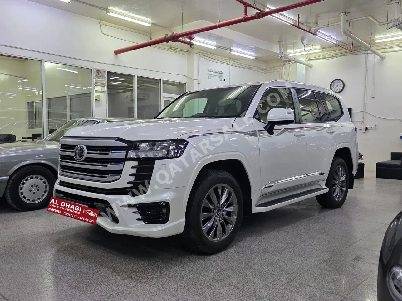 Toyota  Land Cruiser  GXR  2024  Automatic  20,000 Km  6 Cylinder  Four Wheel Drive (4WD)  SUV  White