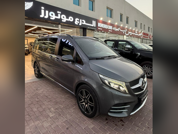 Mercedes-Benz  V-Class  250  2021  Automatic  135,000 Km  4 Cylinder  Rear Wheel Drive (RWD)  Van / Bus  Gray