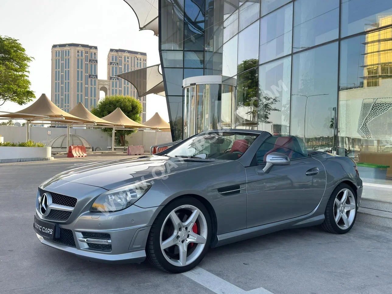 مرسيدس - بنز اس ال كيه 200 2013 اوتوماتيك 50,000 كم 4 سلندر دفع خلفي كشف رمادي