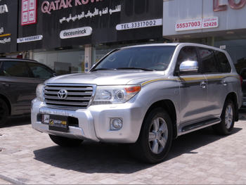Toyota  Land Cruiser  VXR  2012  Automatic  280,000 Km  8 Cylinder  Four Wheel Drive (4WD)  SUV  Silver
