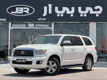 Toyota Sequoia SR5 2016 Automatic 360,000 Km 8 Cylinder Four Wheel Drive (4WD) SUV White