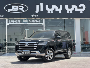 Toyota Land Cruiser GXR 2023 Automatic 70,000 Km 6 Cylinder Four Wheel Drive (4WD) SUV Black With Warranty