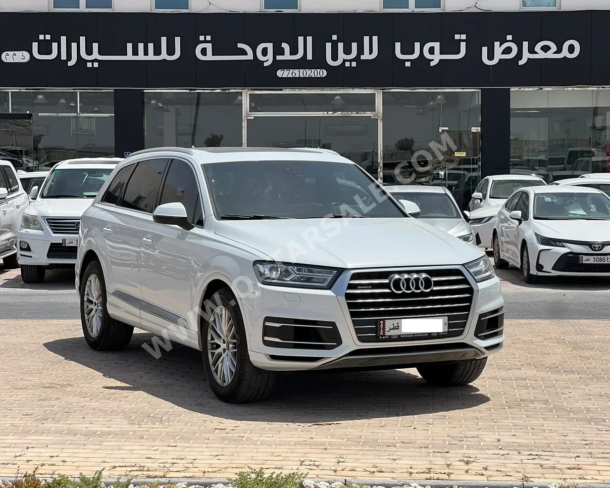 اودي  كيو 7  42 كواترو  2018  اوتوماتيك  165,000 كم  8 سلندر  دفع رباعي  اس يو في  أبيض