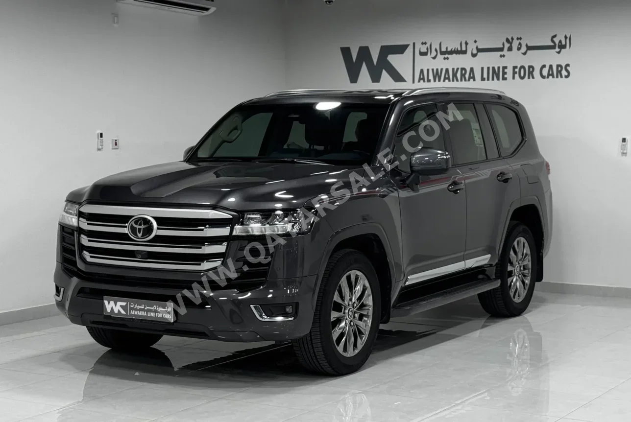Toyota Land Cruiser GXR 2025 Automatic 59,000 Km 6 Cylinder Four Wheel Drive (4WD) SUV Gray With Warranty