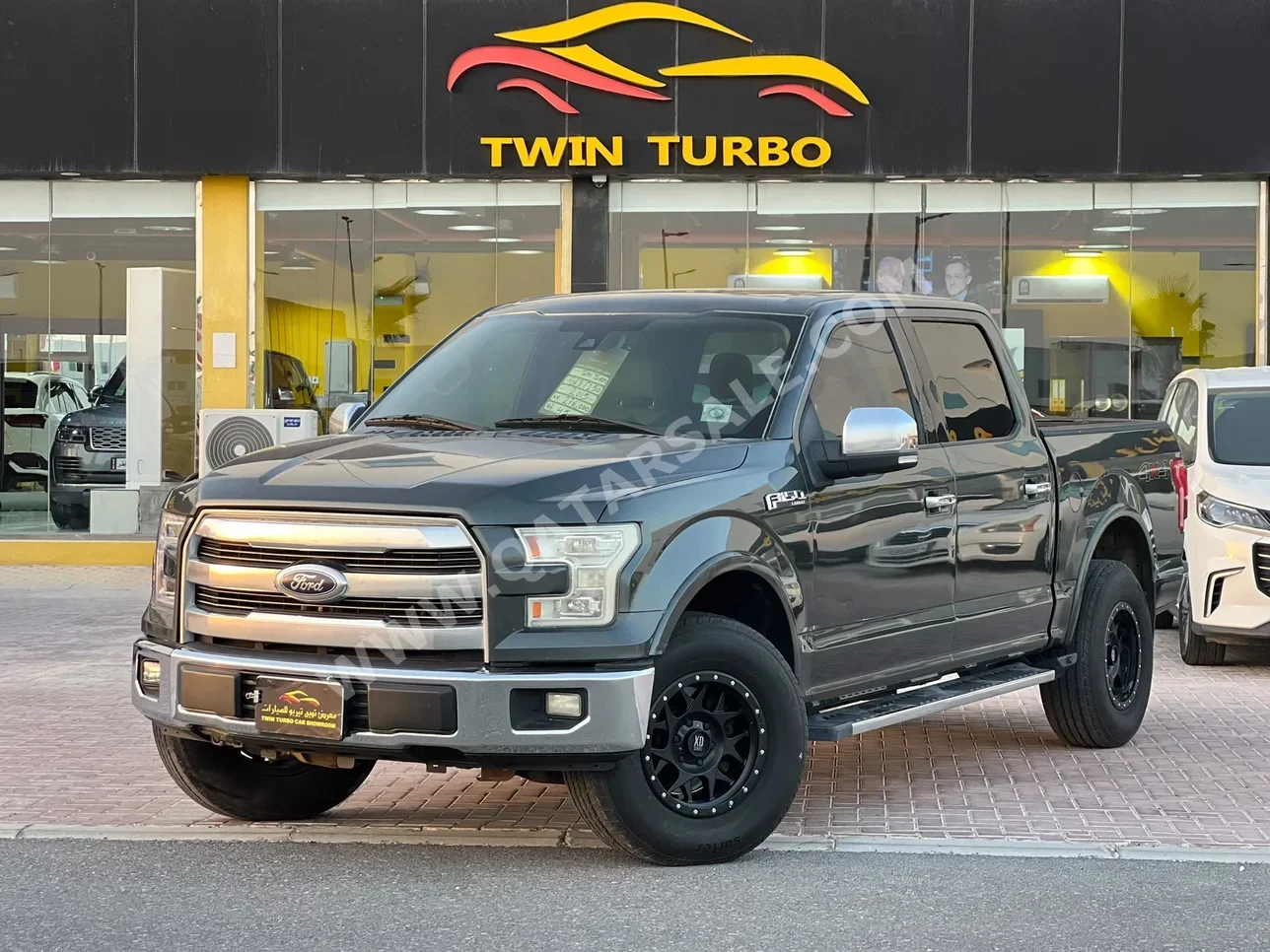 Ford F 150 2015 Automatic 276,000 Km 8 Cylinder Four Wheel Drive (4WD) Pick Up Gray