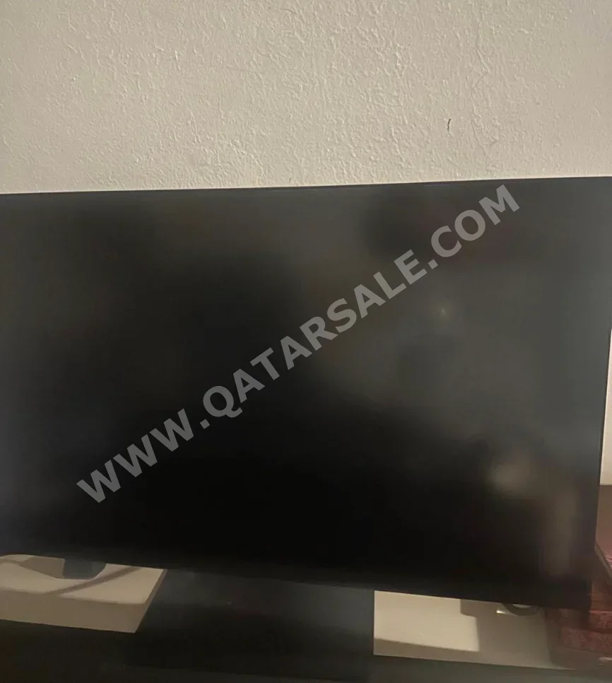 Monitors Gigabyte /  27 Inch  Black