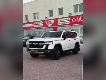 تويوتا  لاند كروزر  جي ار سبورت توين تيربو  2023  اوتوماتيك  209,000 كم  6 سلندر  دفع رباعي  اس يو في  أبيض