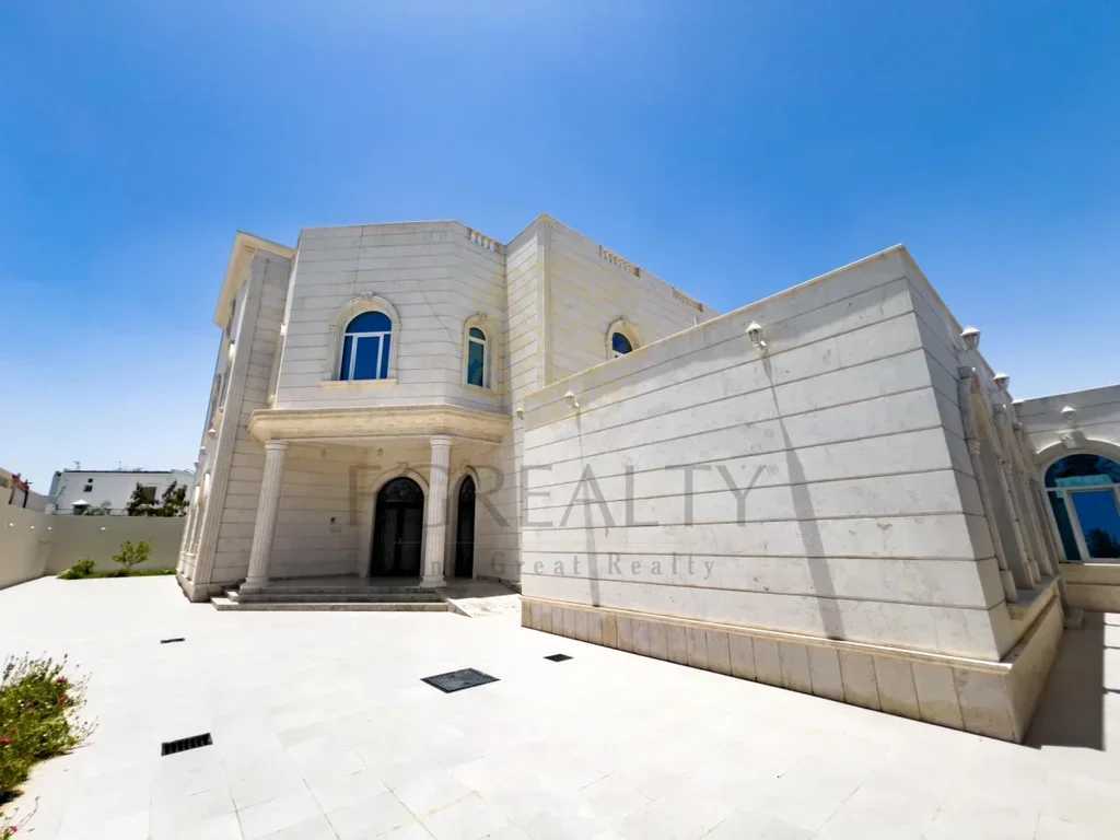 Family Residential  - Not Furnished  - Doha  - Al Markhiya  - 8 Bedrooms