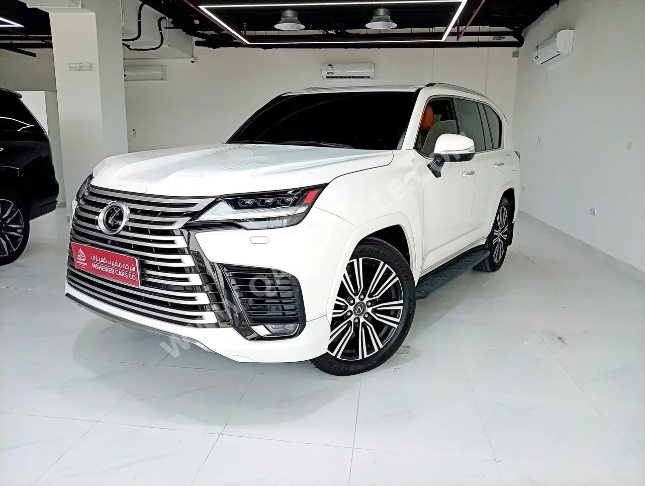 Lexus  LX  600 Luxury  2024  Automatic  114,000 Km  6 Cylinder  Four Wheel Drive (4WD)  SUV  White
