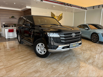 Toyota  Land Cruiser  GX  2024  Automatic  57,000 Km  6 Cylinder  Four Wheel Drive (4WD)  SUV  Black  With Warranty