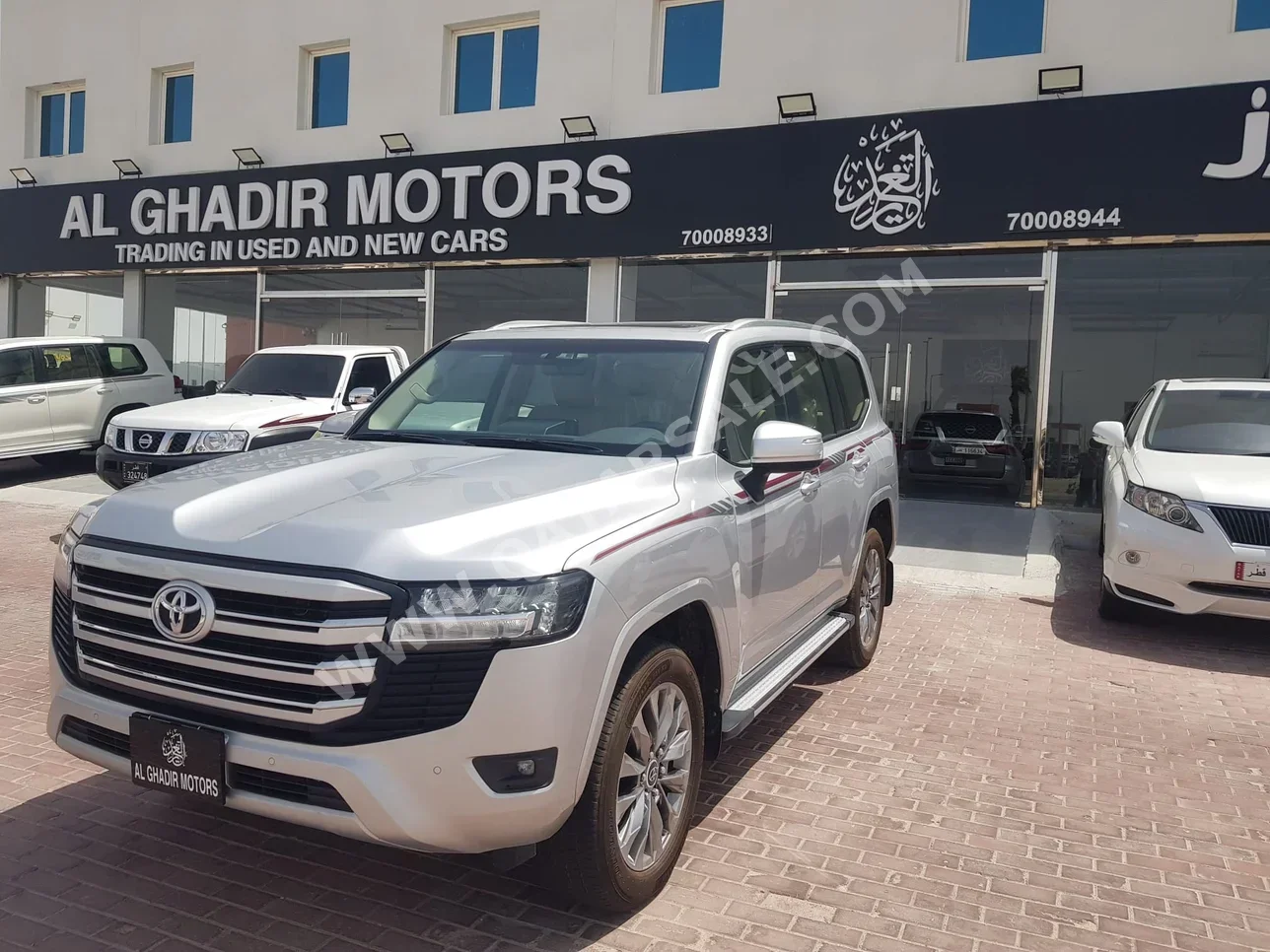 Toyota  Land Cruiser  GXR  2025  Automatic  41,000 Km  6 Cylinder  Four Wheel Drive (4WD)  SUV  Silver  With Warranty
