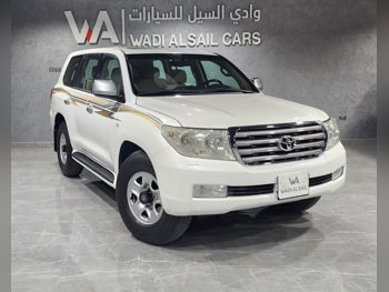 Toyota  Land Cruiser  VXR  2009  Automatic  630,000 Km  8 Cylinder  Four Wheel Drive (4WD)  SUV  White
