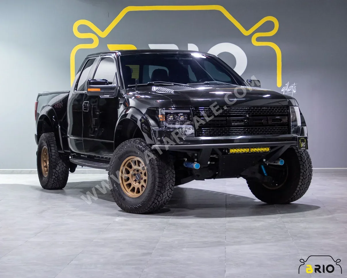 Ford F 150 SVT 2014 Automatic 180,000 Km 8 Cylinder Four Wheel Drive (4WD) Pick Up Black