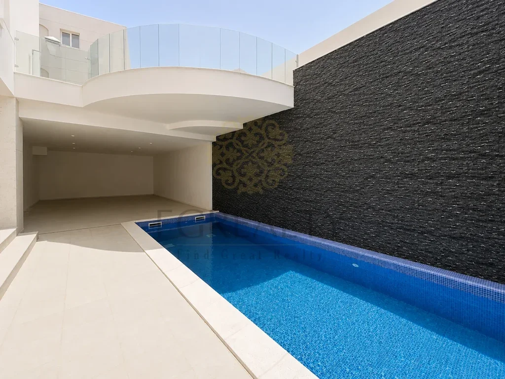 سكن عائلي  - نصف مفروشة  - لوسيل  - 5 غرف نوم