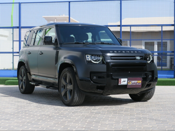 Land Rover  Defender  110 HSE  2025  Automatic  52,000 Km  8 Cylinder  Four Wheel Drive (4WD)  SUV  Gray  With Warranty