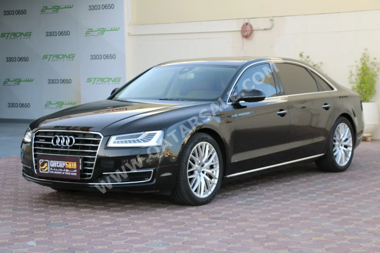 اودي أي 8 50 TFSI 2015 اوتوماتيك 90,000 كم 6 سلندر دفع خلفي سيدان أسود