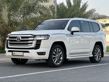 Toyota Land Cruiser GXR Twin Turbo 2022 Automatic 143,000 Km 6 Cylinder Four Wheel Drive (4WD) SUV White