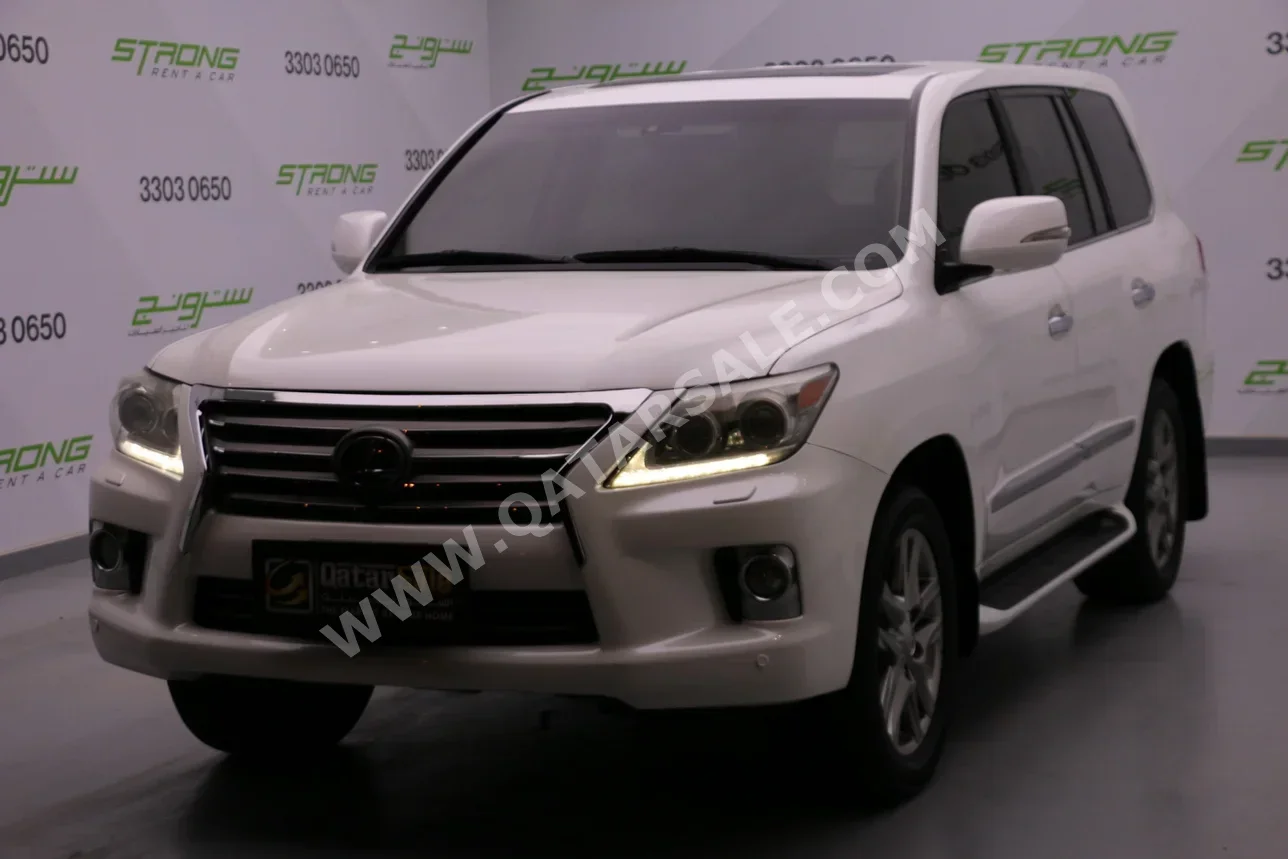 Lexus  LX  570  2012  Automatic  178,000 Km  8 Cylinder  Four Wheel Drive (4WD)  SUV  White