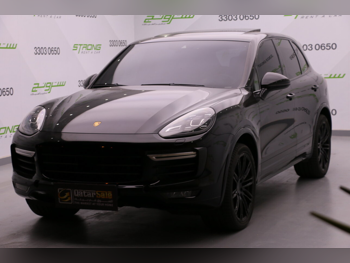 Porsche Cayenne S 2015 Automatic 300,000 Km 8 Cylinder Four Wheel Drive (4WD) SUV Black