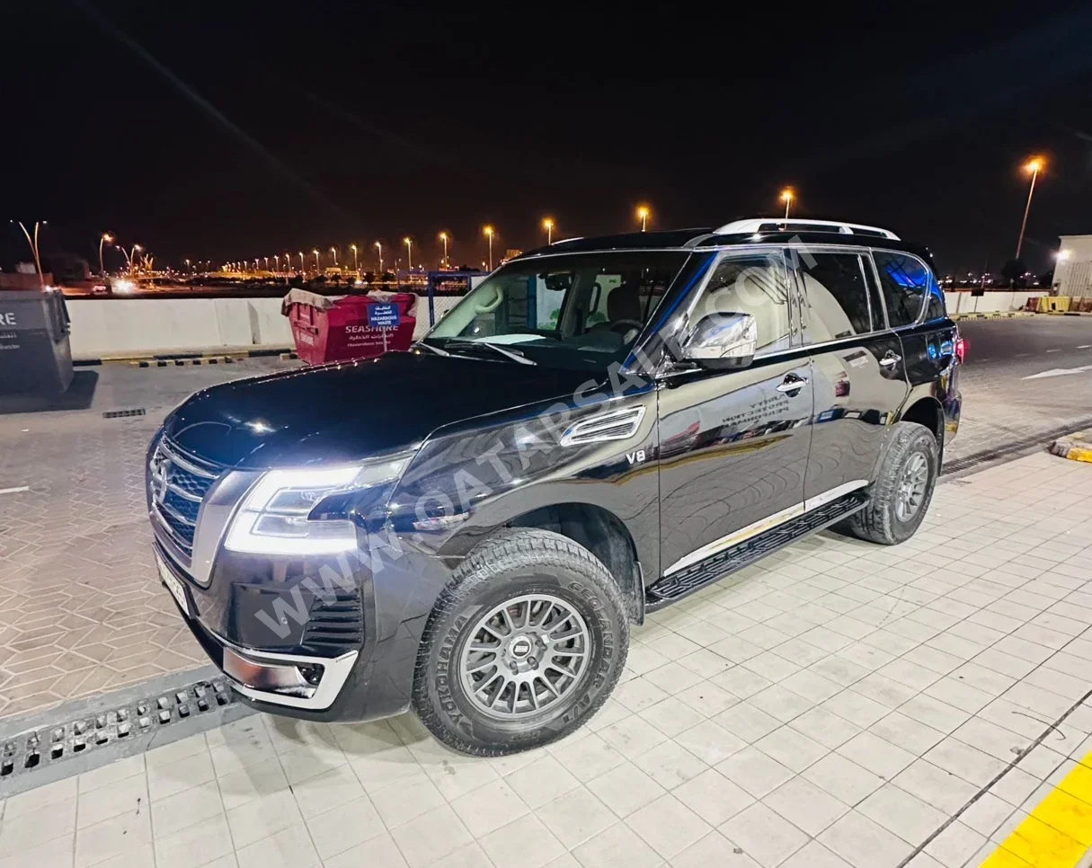 Nissan  Patrol  SE  2015  Automatic  457,000 Km  8 Cylinder  Four Wheel Drive (4WD)  SUV  Black