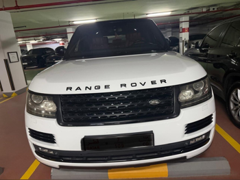 Land Rover Range Rover Vogue SE Super charged 2014 Automatic 92,000 Km 8 Cylinder Four Wheel Drive (4WD) SUV White With Warranty