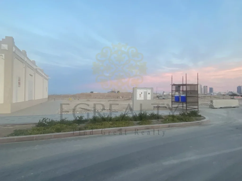 Lands For Sale in Al Daayen - Sumaysimah -Area Size 399 Square Meter