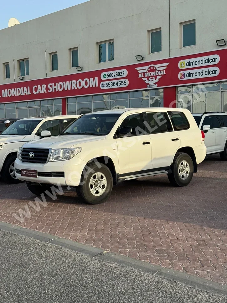 Toyota  Land Cruiser  G  2009  Automatic  283,000 Km  6 Cylinder  Four Wheel Drive (4WD)  SUV  White