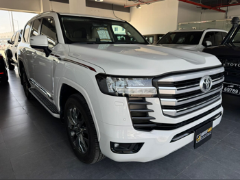 Toyota  Land Cruiser  GXR Twin Turbo  2024  Automatic  46,000 Km  6 Cylinder  Four Wheel Drive (4WD)  SUV  White  With Warranty